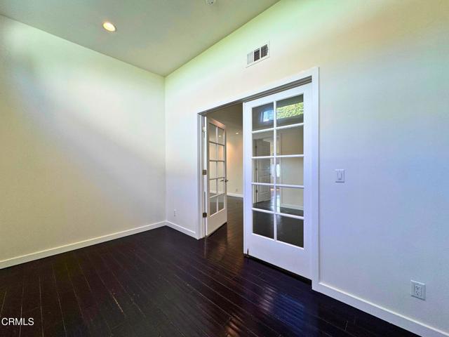 Detail Gallery Image 7 of 33 For 869 S Euclid Ave, Pasadena,  CA 91106 - 3 Beds | 3 Baths