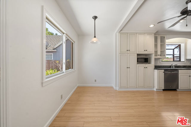 3016 Greenfield Avenue, Los Angeles CA: https://media.crmls.org/mediaz/35c45e0f-bd7e-4e11-b7d4-a2488122812c.jpg