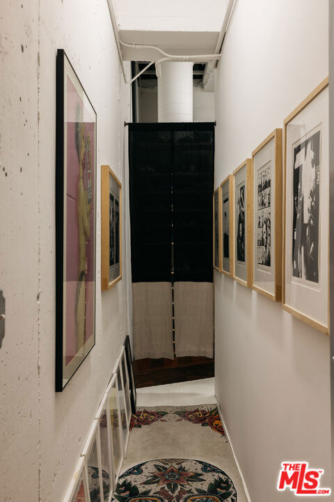 https://media.crmls.org/mediaz/35c64ed4-e063-442d-b800-e03ea174e48c.jpg?preset=X-Large