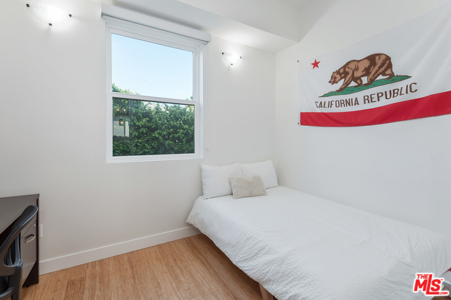 7447 W 81ST Street, Los Angeles CA: https://media.crmls.org/mediaz/35c6ad49-dd3f-475c-b322-d32342972146.jpg