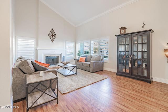 4615 Pepper Mill Street, Moorpark CA: https://media.crmls.org/mediaz/35c6ce21-edd8-45fb-b3a3-724e23c028d0.jpg