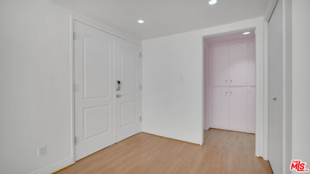 6251 Coldwater Canyon Avenue, 101 photo 2
