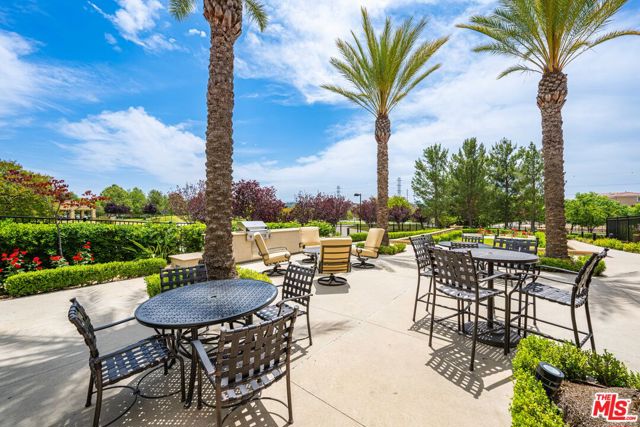 28504 Pietro Drive, Valencia CA: https://media.crmls.org/mediaz/35c7dd16-3f63-4412-98ad-6032f9f12987.jpg