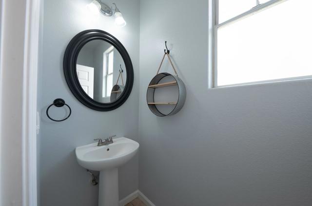 271 Azalea Place, Soledad CA: https://media.crmls.org/mediaz/35c87bb9-2523-4ba3-82e7-10bc50b8d2ce.jpg