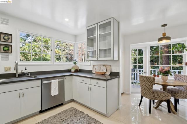 Image 31 of 58 For 5922 Bruns Ct