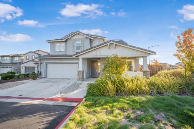 1591 Vinsanto Court, Gilroy CA: https://media.crmls.org/mediaz/35ca0edf-04aa-4526-9101-386e7c6f5ad7.jpg