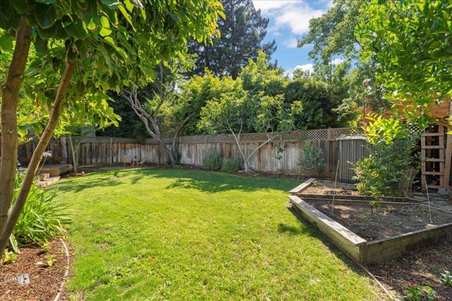 197 S Leigh Avenue, Campbell CA: https://media.crmls.org/mediaz/35ca2e46-d5e9-431e-9d9a-423fab3b5d25.jpg