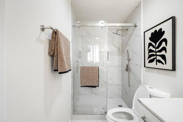 3375 East Avenue, Hayward CA: https://media.crmls.org/mediaz/35ca91af-ef25-4d55-b7a9-08fcdf03d89f.jpg