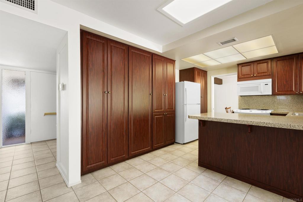 16174 Mesto Drive - photo 13