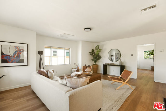 4803 Gambier Street, Los Angeles CA: https://media.crmls.org/mediaz/35cbaeed-53a0-4754-8dde-4c0cf39c309e.jpg