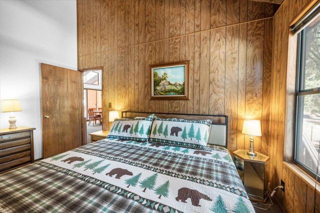 43706 Sand Canyon Road, Big Bear CA: https://media.crmls.org/mediaz/35cbca49-c6a9-4984-a93f-312a4baca487.jpg