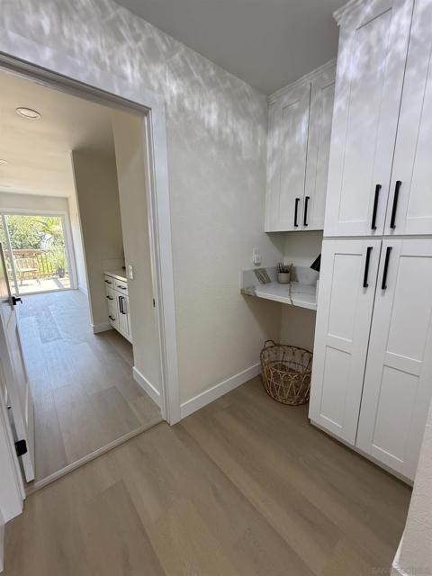 9511 Via Pereza, San Diego CA: https://media.crmls.org/mediaz/35cc748a-9b10-456b-a8de-0a0fda9cd5de.jpg