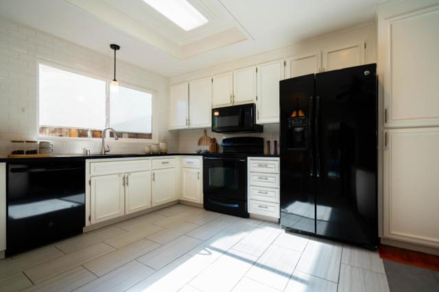 486 Fontanelle Court, San Jose CA: https://media.crmls.org/mediaz/35cd1be2-eff8-41cd-b11c-d173bbbdfbdf.jpg