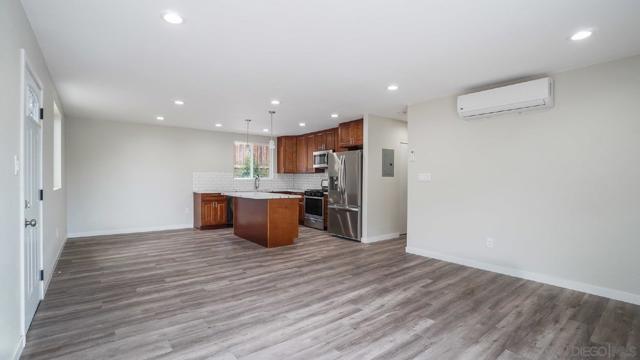 4275 77 College Ave, San Diego CA: https://media.crmls.org/mediaz/35cd9049-bc8e-49cf-b887-4556b4cbe4fa.jpg