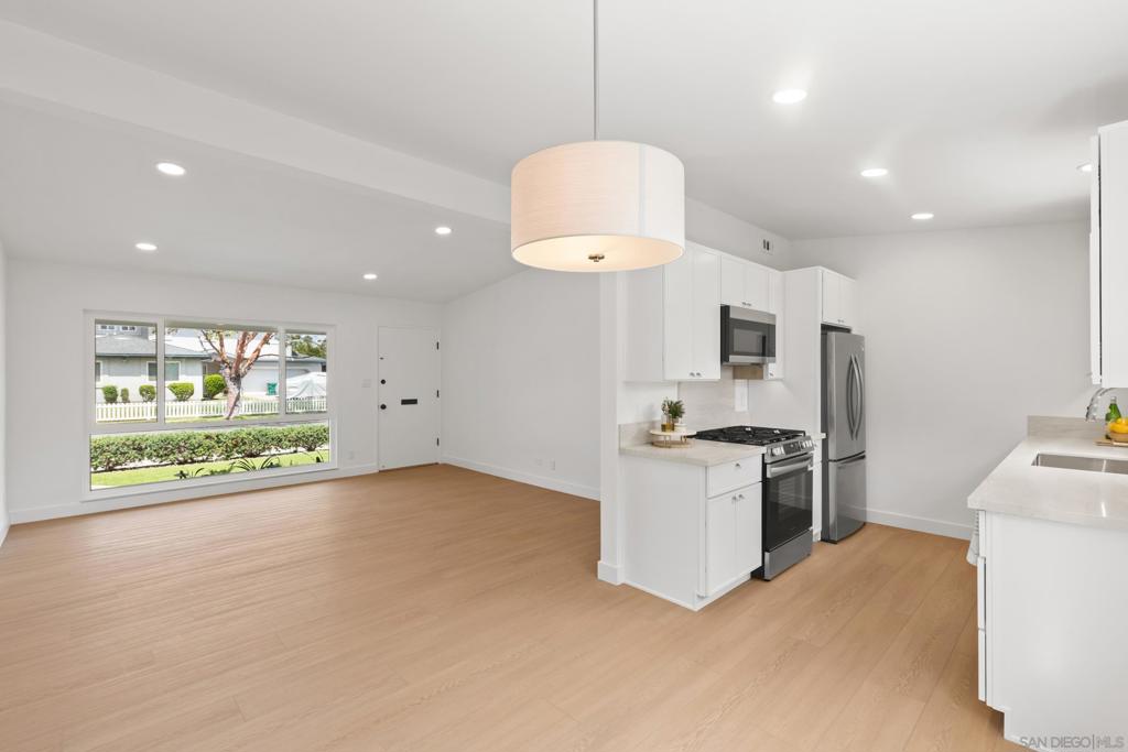8851 Geraldine Ave - photo 3