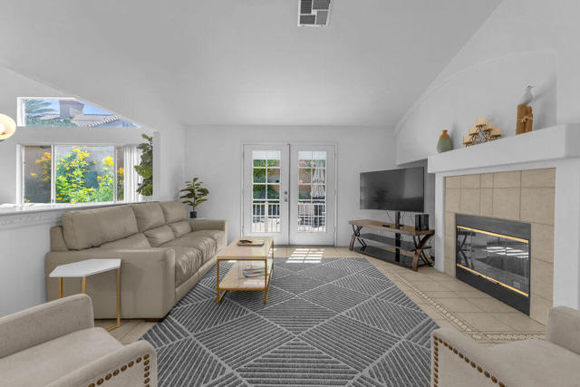 Image 6 of 33 For 45360 Desert Fox Drive