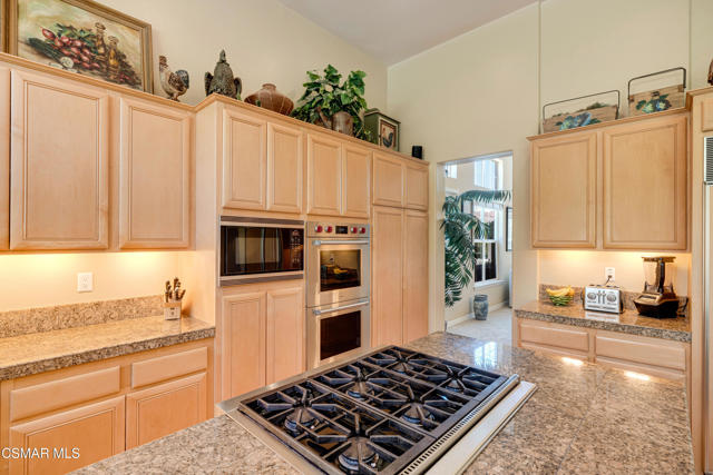 3249 Springbrook Street, Thousand Oaks CA: https://media.crmls.org/mediaz/35cffbf8-e5eb-4337-a4a3-3446aae258c0.jpg