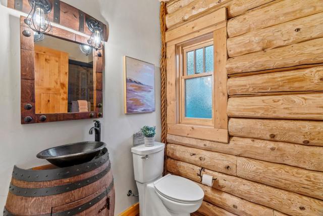 44 Pine Avenue, Mount Hermon CA: https://media.crmls.org/mediaz/35d0ae07-a8fc-4497-aa04-c7dd0525ae5c.jpg
