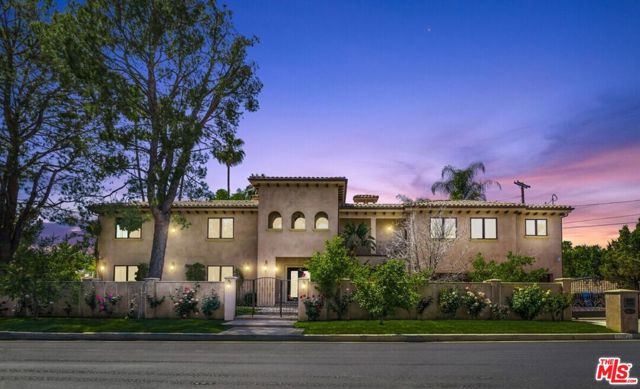 5427 Genesta Avenue, Encino CA: https://media.crmls.org/mediaz/35d12fff-b163-4abf-9c66-bbcff288f8eb.jpg