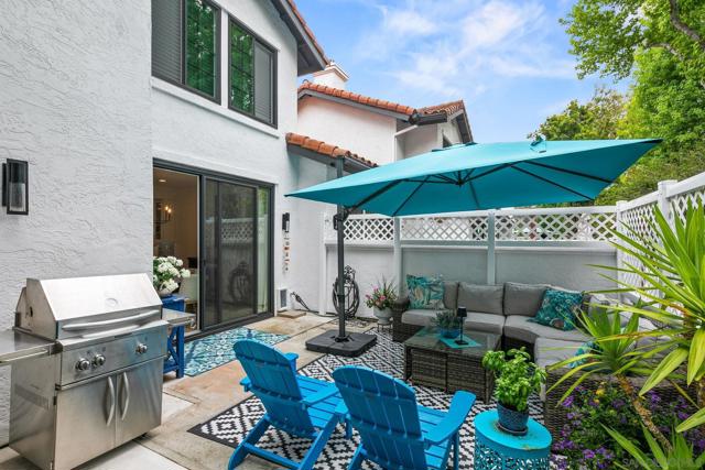 3458 Voyager Cir, San Diego CA: https://media.crmls.org/mediaz/35d155ee-e11e-4f5a-8eb6-bba712c335d7.jpg