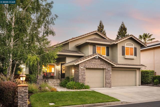 4040 Westminster Pl, Danville CA: https://media.crmls.org/mediaz/35d230a3-9a1b-4863-b5f1-c855b1e061ff.jpg