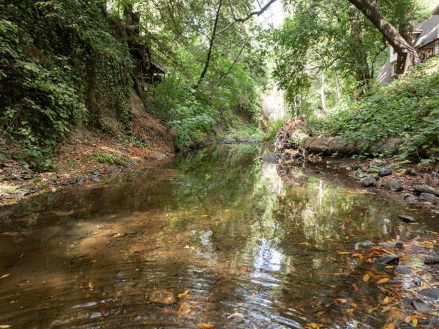 15765 Kings Creek Road, Boulder Creek CA: https://media.crmls.org/mediaz/35d25d19-54a6-4fa2-8346-bd13b4396518.jpg