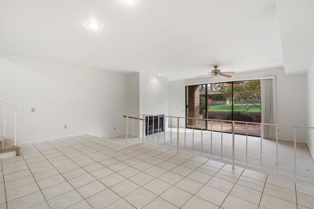 157 Calle Bravo, Palm Springs CA: https://media.crmls.org/mediaz/35d2e6ab-1774-408c-aa8a-f54a786e9463.jpg