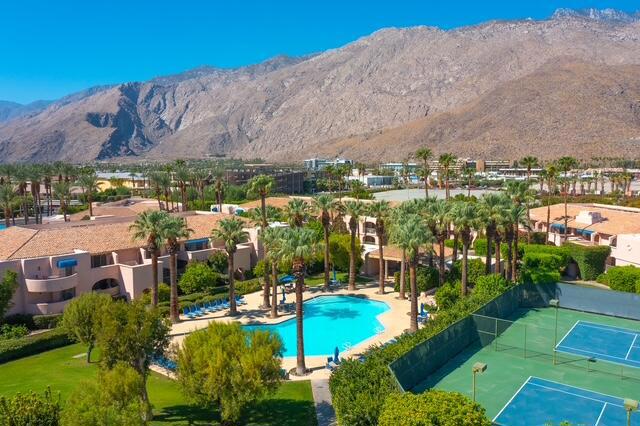 500 E Amado Road, Palm Springs CA: https://media.crmls.org/mediaz/35d4384e-b3de-45fd-a592-f47010ee8c5a.jpg