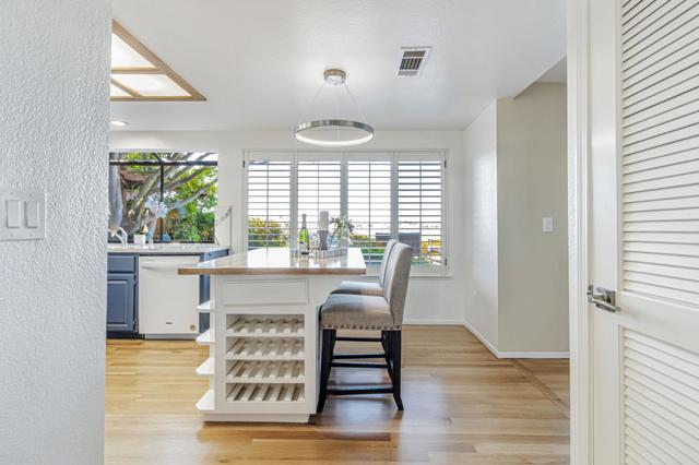 2959 Sea View Parkway, Alameda CA: https://media.crmls.org/mediaz/35d4f3da-13a2-4ac7-92b3-bf9a48384c62.jpg