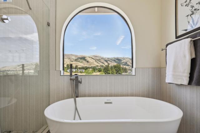 44030 Geddy Court, Fremont CA: https://media.crmls.org/mediaz/35d5280b-4a44-4077-ac7e-02c3191ab44b.jpg
