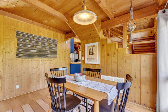 54385 S S. Circle Drive, Idyllwild CA: https://media.crmls.org/mediaz/35d576ee-1375-4bec-8209-470f952a7d9c.jpg