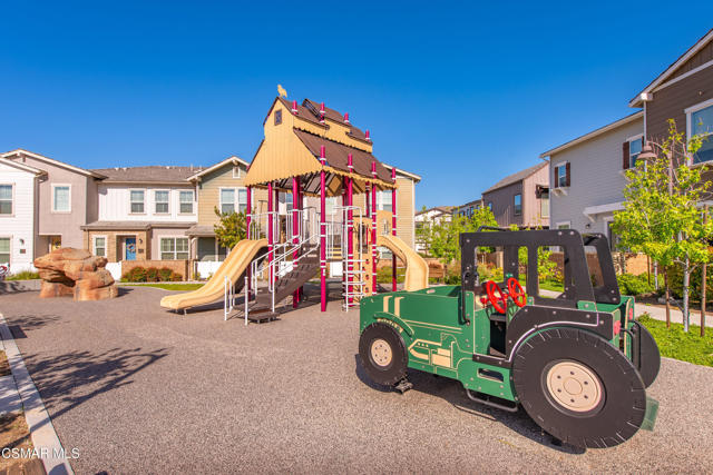 1830 Poppy Drive, Simi Valley CA: https://media.crmls.org/mediaz/35d5e854-e3f1-428a-b25c-11fcf962c0ba.jpg