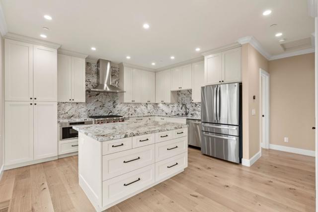 30 16th Avenue, San Mateo CA: https://media.crmls.org/mediaz/35d63ffe-fb20-4b09-bd9e-9c5340bde88f.jpg