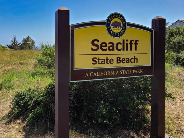 2545 Mar Vista Drive, Aptos CA: https://media.crmls.org/mediaz/35d68bda-f1c2-41fe-94bd-541388217ff9.jpg