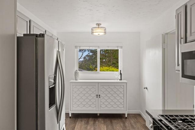 604 Mar Vista Drive, Monterey CA: https://media.crmls.org/mediaz/35d6c438-417c-42e9-98dd-a57af61db208.jpg