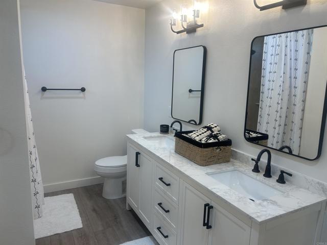 946 Carriage Drive, San Marcos CA: https://media.crmls.org/mediaz/35d79129-7375-4389-b653-e50d5551f08b.jpg