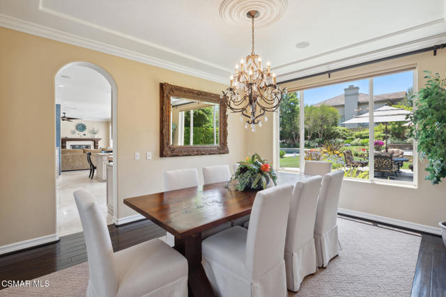 684 Noble Road, Simi Valley CA: https://media.crmls.org/mediaz/35d81beb-3993-42ee-89c1-a55764df815e.jpg