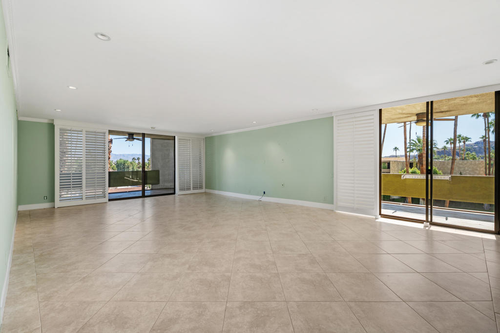 MLS #219136631DA image #8