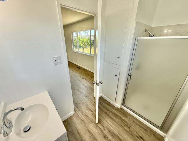 809 Coburn Ct, San Leandro CA: https://media.crmls.org/mediaz/35d8fef6-e582-43ca-bb32-057e36fb8f4b.jpg