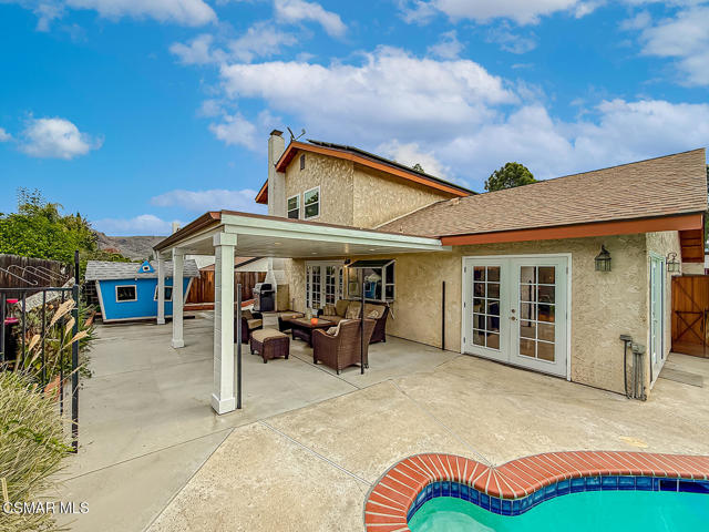 3307 Rainbow Creek Circle, Thousand Oaks CA: https://media.crmls.org/mediaz/35d94591-62da-49fb-90a4-ddde92047ed0.jpg