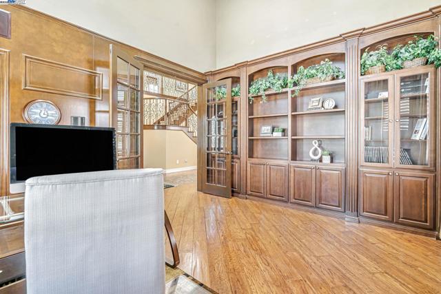 2734 E Sugar Hill Ter, Dublin CA: https://media.crmls.org/mediaz/35d94a29-f088-461e-a1f4-d0954b116cd9.jpg