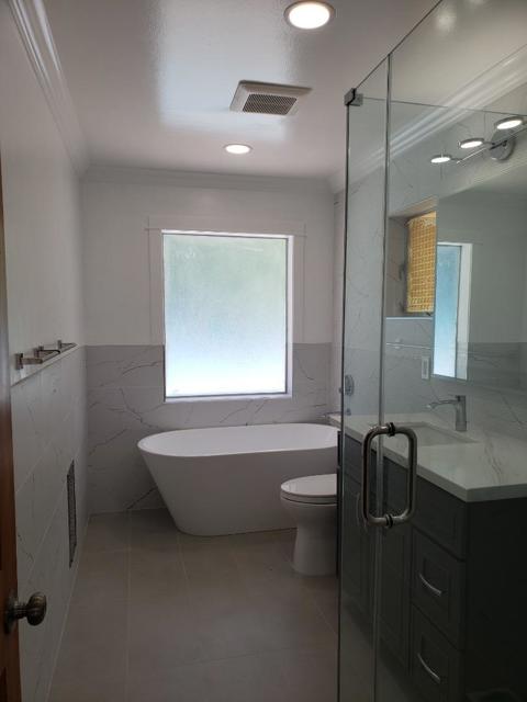 528 Moraga, Orinda CA: https://media.crmls.org/mediaz/35d94b67-2a68-47af-9a90-da2c4f3a72b9.jpg