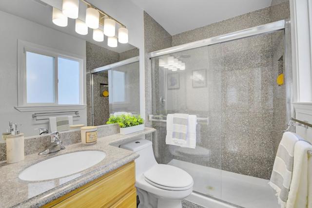 39 Morton Drive, Daly City CA: https://media.crmls.org/mediaz/35d95411-c4e0-4b5e-8fe6-c4ea55212cfd.jpg