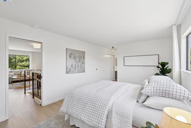 1230 Ballena Blvd, Alameda CA: https://media.crmls.org/mediaz/35d97a1a-b908-40de-b092-250a3a3a4d10.jpg