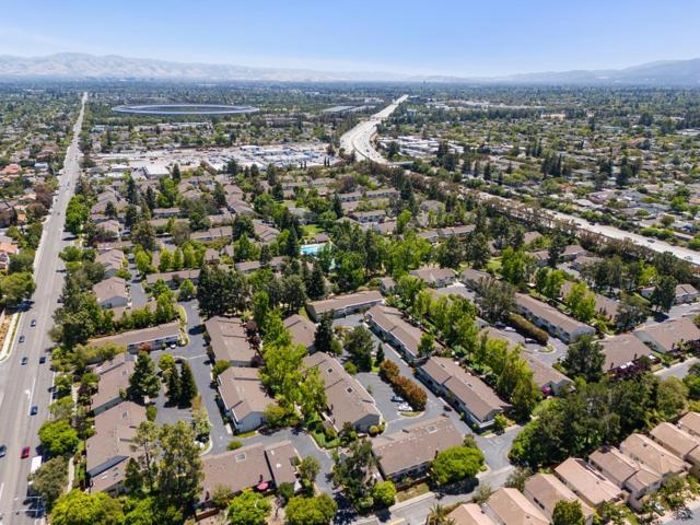 10892 Northfield Square, Cupertino CA: https://media.crmls.org/mediaz/35d98c1b-c543-4b24-9572-7daebc21986a.jpg