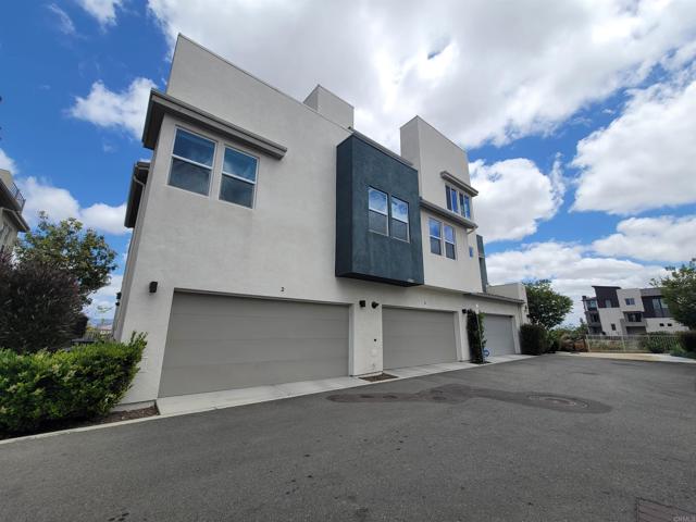 Detail Gallery Image 42 of 61 For 2072 Tango Loop #2,  Chula Vista,  CA 91915 - 4 Beds | 3 Baths