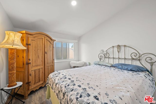 3500 W Manchester Boulevard, Inglewood CA: https://media.crmls.org/mediaz/35dac572-d950-4bbb-84f7-a482dc6adb47.jpg