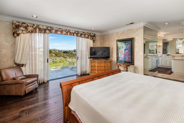 Detail Gallery Image 22 of 55 For 7104 Aviara Dr, Carlsbad,  CA 92011 - 5 Beds | 5/1 Baths