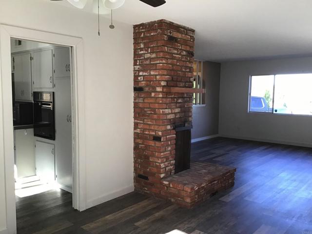 Detail Gallery Image 14 of 46 For 10979 Skywood Dr, El Cajon,  CA 92020 - 4 Beds | 2 Baths