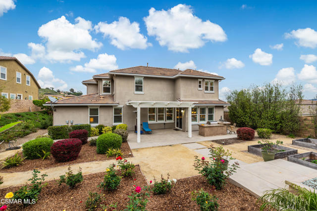 6923 Ridgemark Court, Moorpark CA: https://media.crmls.org/mediaz/35db9e69-bae4-4f18-8d3f-70d5ec94b765.jpg